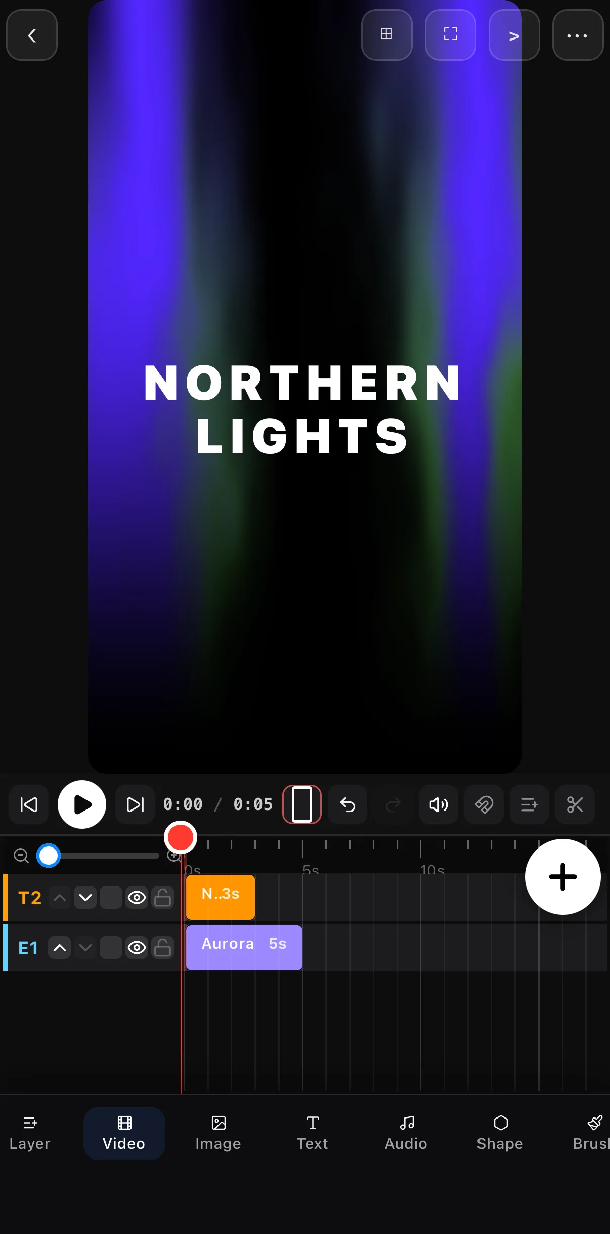 A 9:16 canvas with NORTHERN LIGHTS in a wide white display face over the Aurora shader; the timeline shows the text on T2 above Aurora on E1.